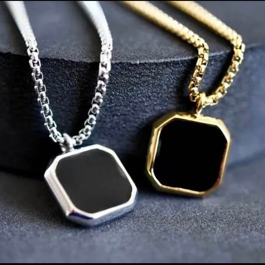 Heat-Activated Photo Necklace